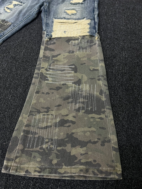 GKIKZ MIX&MATCH CAMOUFLAGE RETRO DISTRESSED BAGGY JEANS