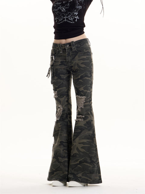 GKIKZ WRECKED CAMO FLARE JEANS