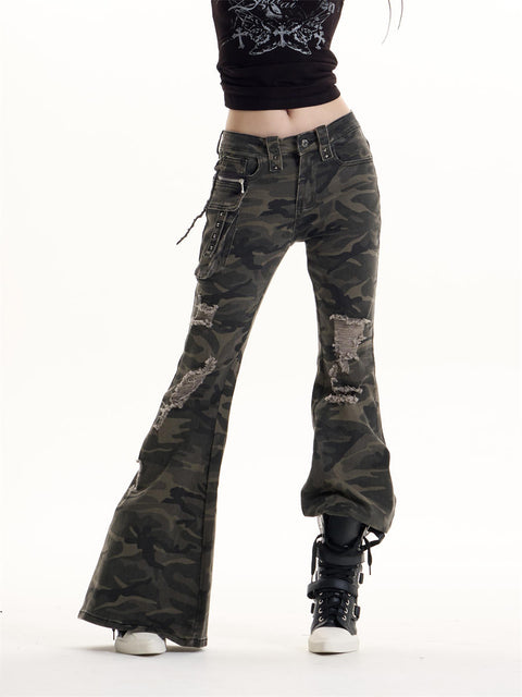 GKIKZ WRECKED CAMO FLARE JEANS