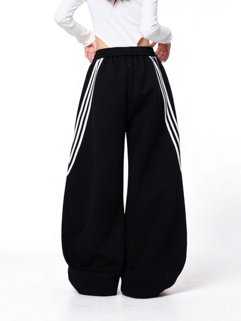 GKIKZ CLASSIC TRI-STRIPE SCIMITAR DRAWSTRING ULTRA-WIDE PANTS