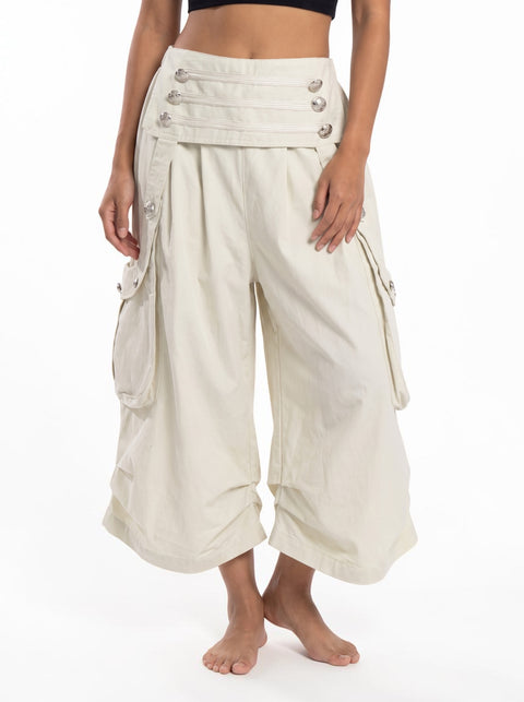 Ornate Round Filigree Wide-leg Capri