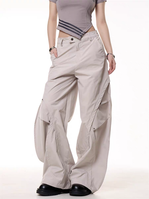 GKIKZ TECHWEAR UTILITY OVERSIZED CARGO PANTS