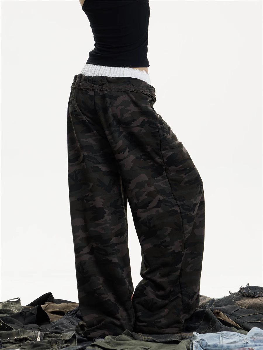 [25SS NEW ARRIVAL] GKIKZ DOUBLE LAYERED CAMO SWEATPANT