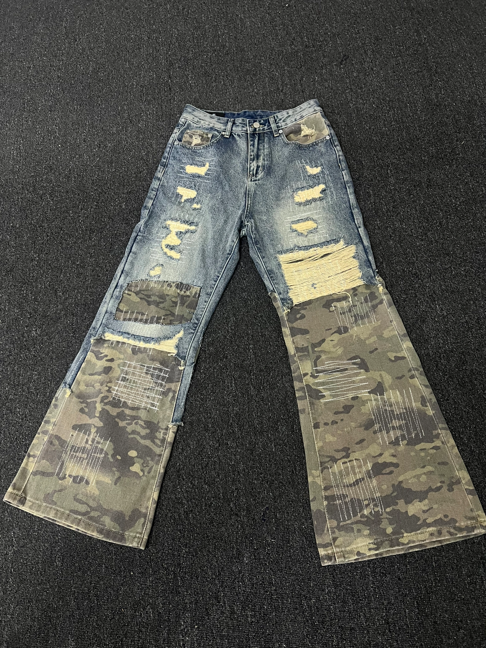 [HOLIDAY RESTOCK] GKIKZ MIX&MATCH CAMOUFLAGE RETRO DISTRESSED BAGGY JEANS