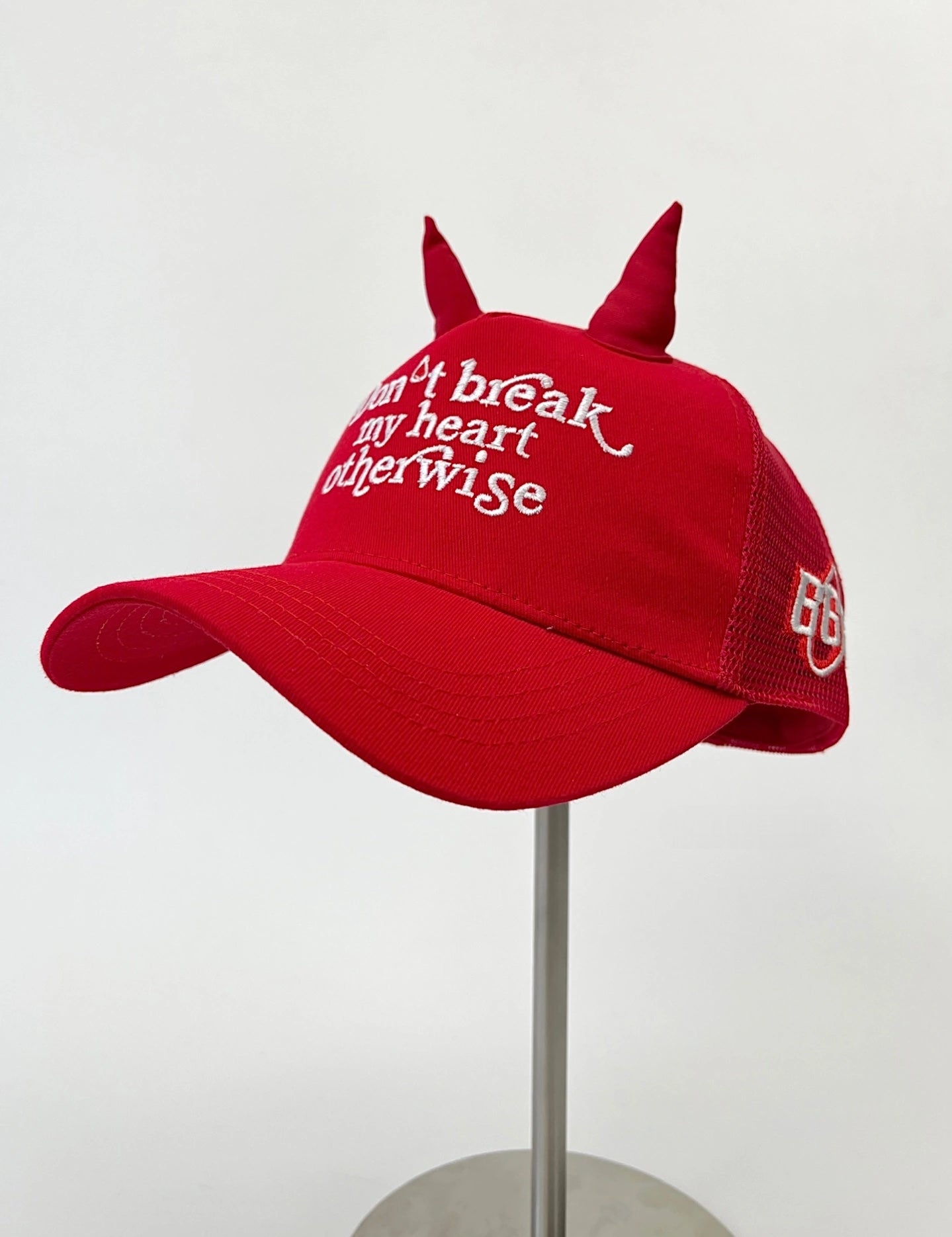 GKIKZ “DON'T BREAK MY HEART OTHERWISE” DEVIL HORN CAP