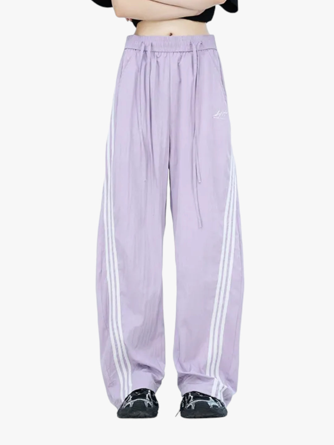 [25SS RESTOCKS] GKIKZ DUAL LACES TRI-STRIPE CURVE WIDE LEG PANTS