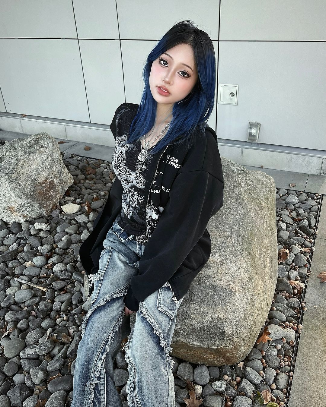 [25SS RESTOCKS] GKIKZ RETRO DISTRESSED BLACK-ENERGY ZIPPER HOODIE