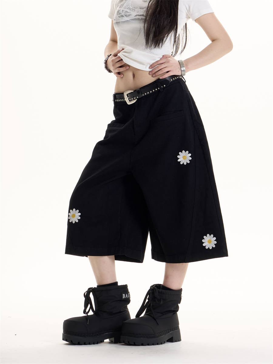 GKIKZ ENJOY DAISY EMBROIDERED WID-LEG JORTS