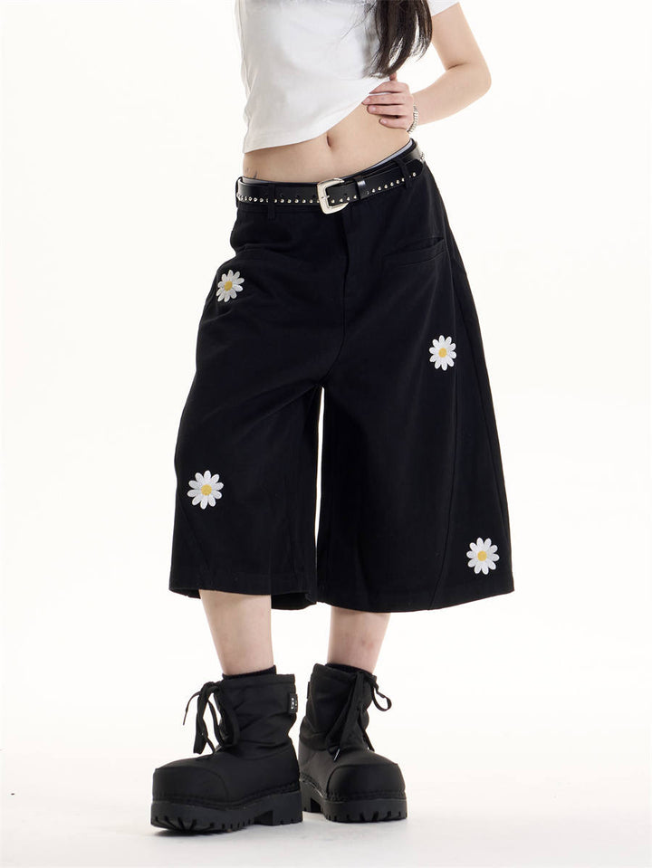 GKIKZ ENJOY DAISY EMBROIDERED WID-LEG JORTS