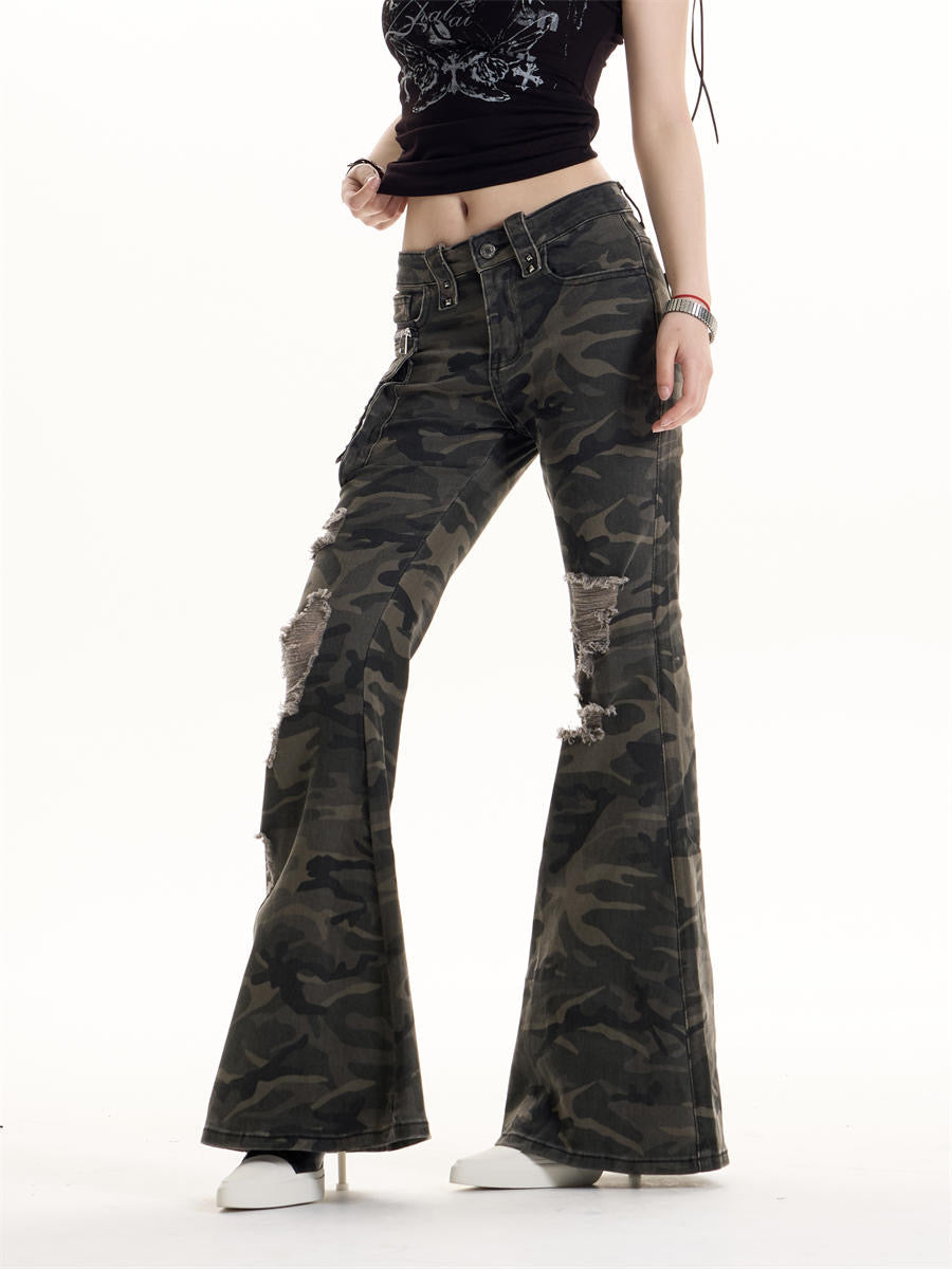 GKIKZ WRECKED CAMO FLARE JEANS