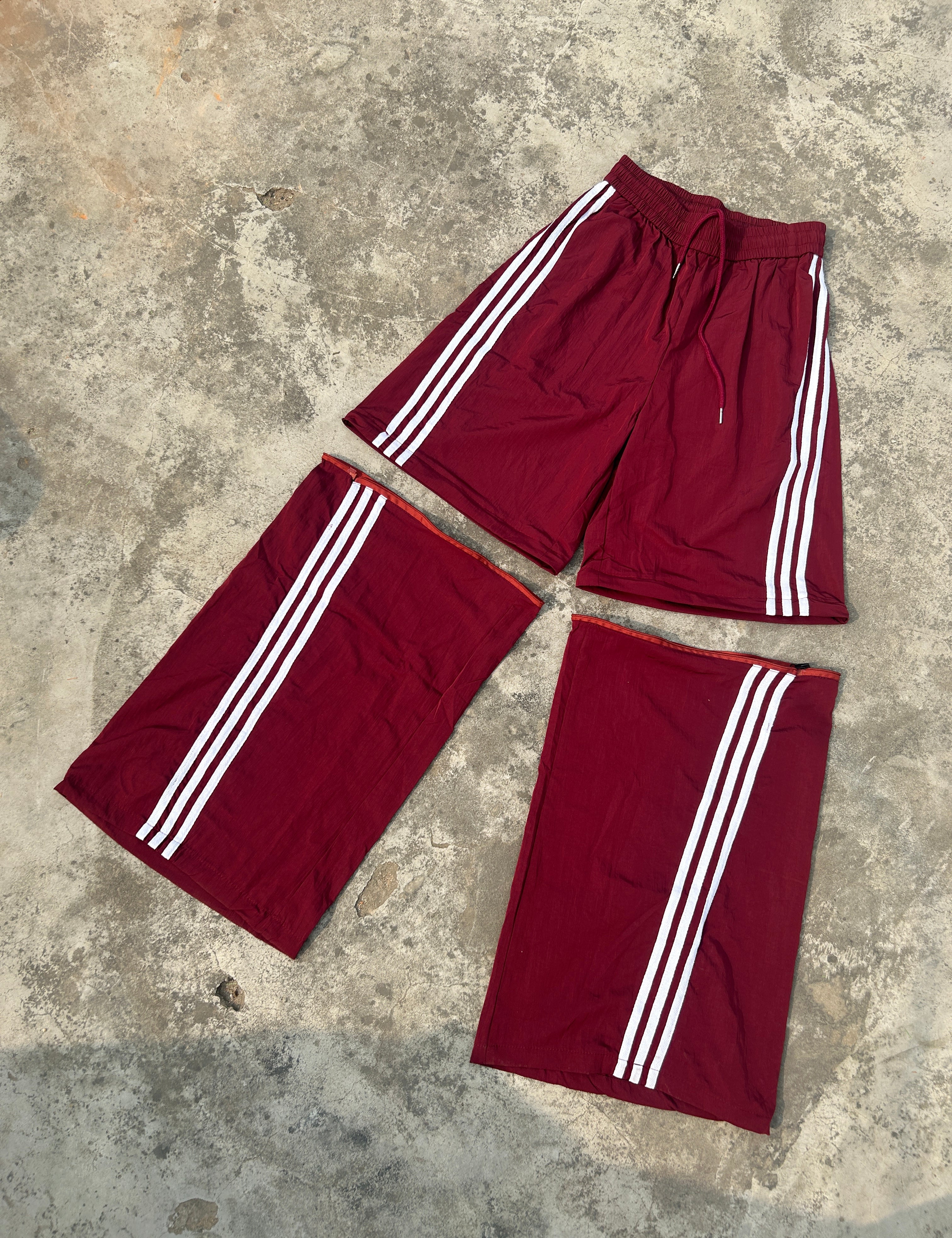 [25SS RESTOCKS] GKIKZ TRI-STRIPE CURVE DETACHABLE WIDE LEG PANTS