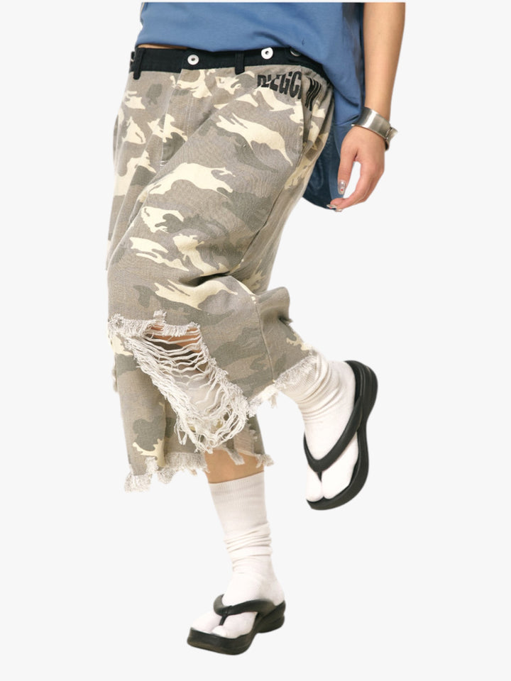 GKIKZ CAMOUFLAGE LIGHT DISTRESSED JORTS