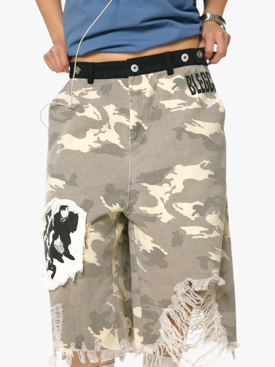 GKIKZ CAMOUFLAGE LIGHT DISTRESSED JORTS