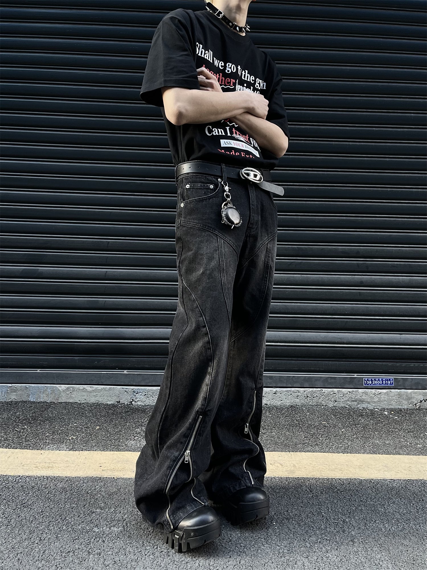 Mid-Zipper Slightly Flared Baggy Denim Jeans