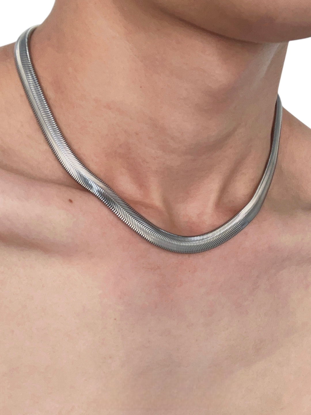 GKIKZ MONOFLEX SILVER SERPENT TITANIUM NECKLACE