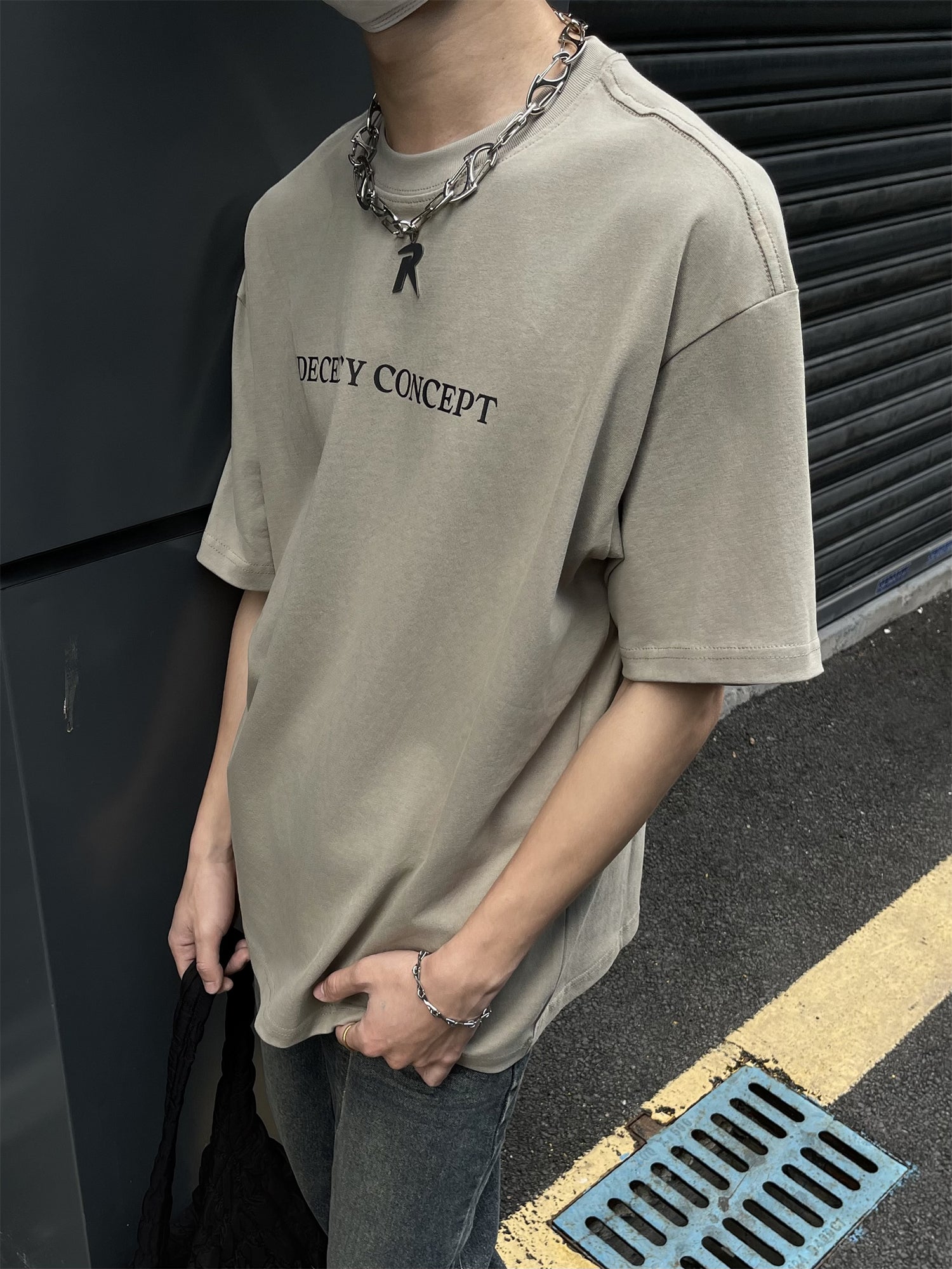 Eye Contrast Drop Shoulder Tees