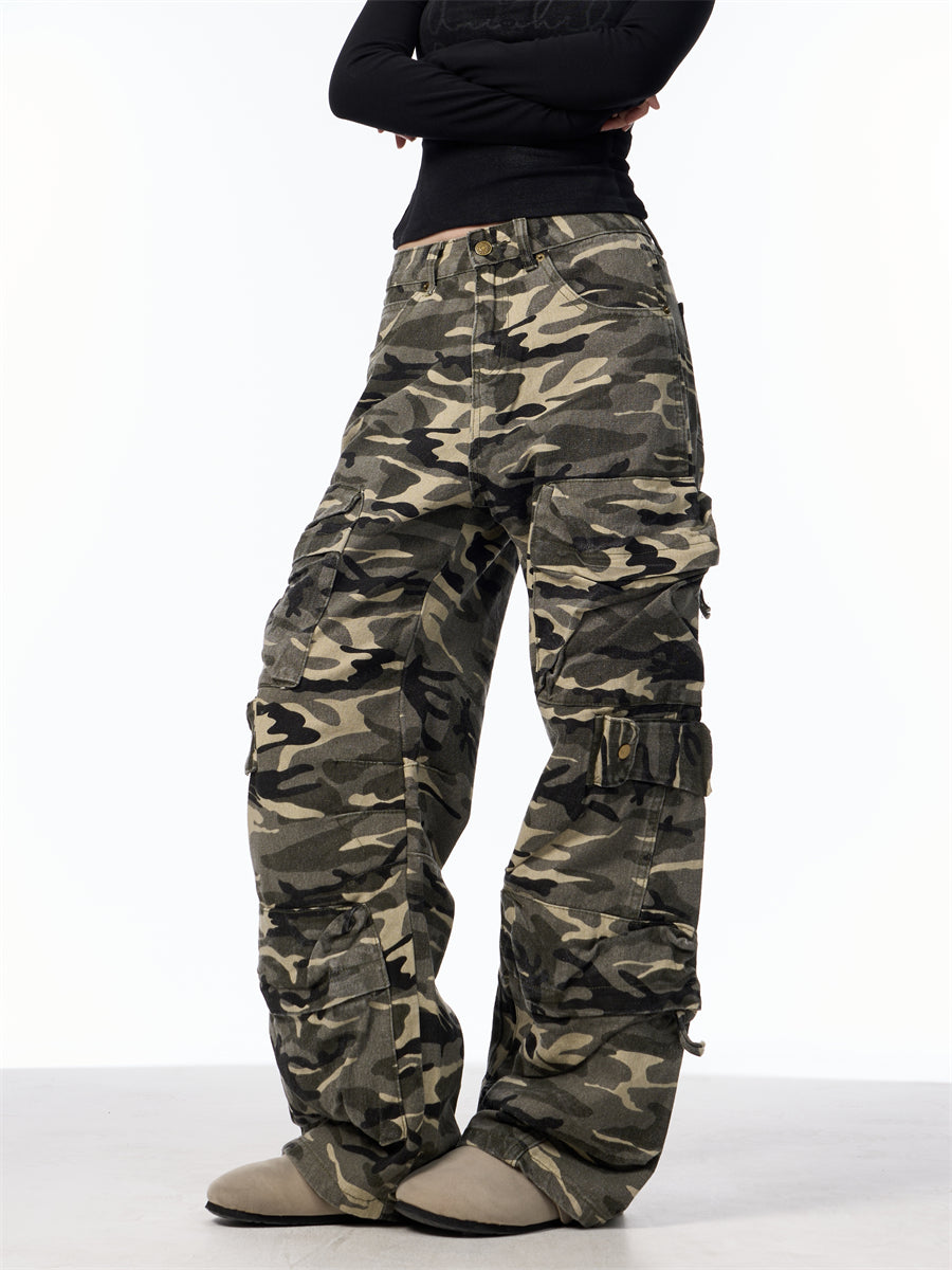 GKIKZ RUGGED CHARM WIDE-LEG CARGO PANTS