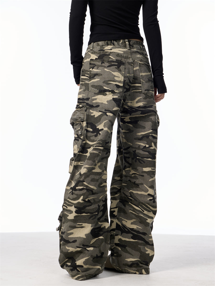 GKIKZ RUGGED CHARM WIDE-LEG CARGO PANTS