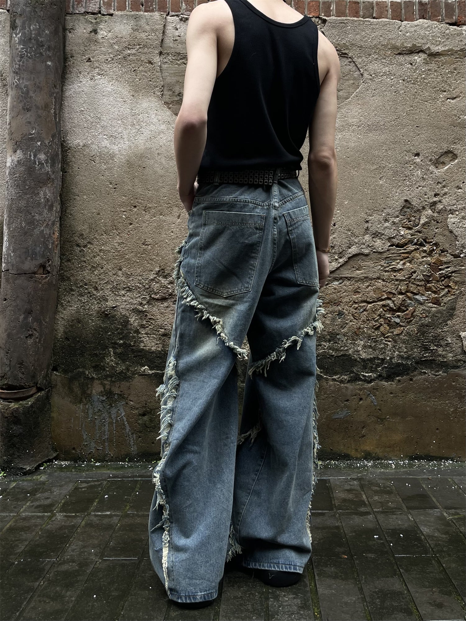 Cross Raw-Edge Baggy Jeans