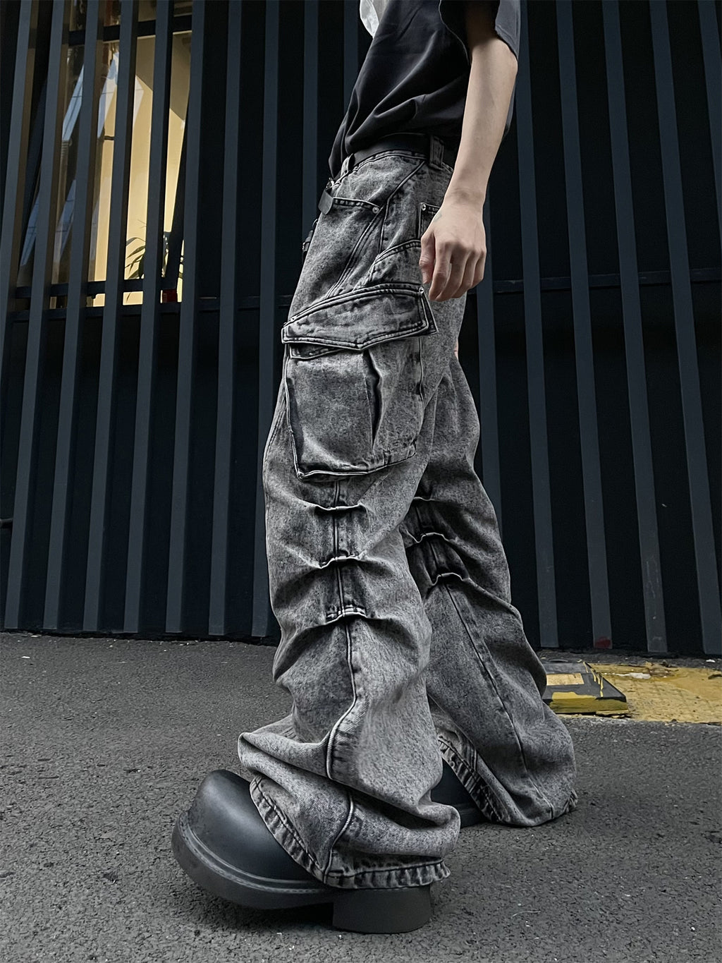 Crash Pockets Heavy Baggy Jeans