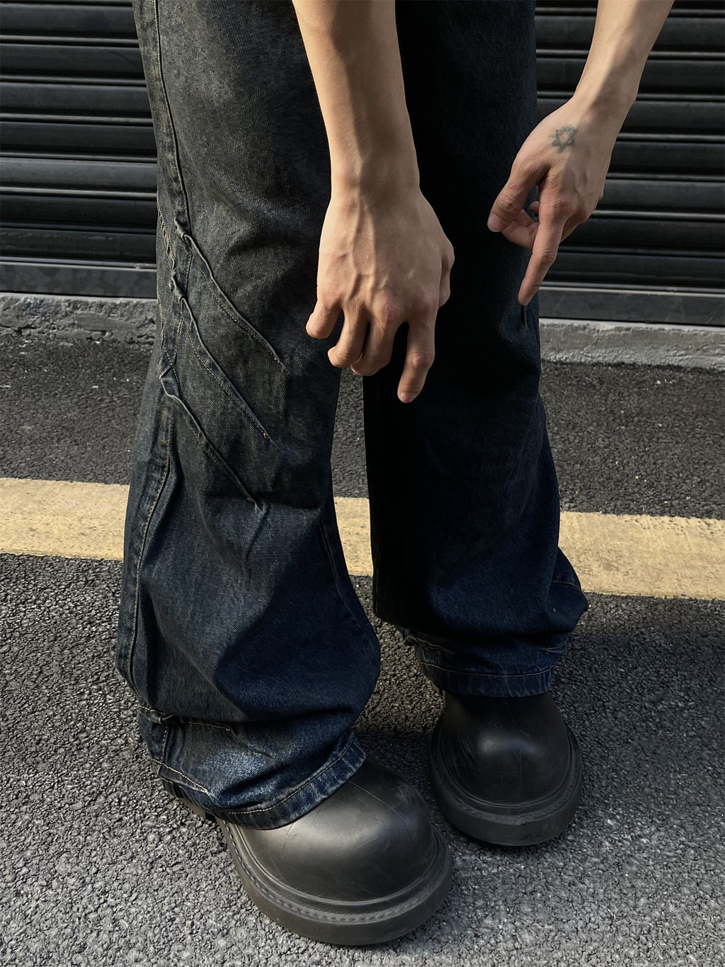 Tri-Claw Fake Slashes Baggy Jeans
