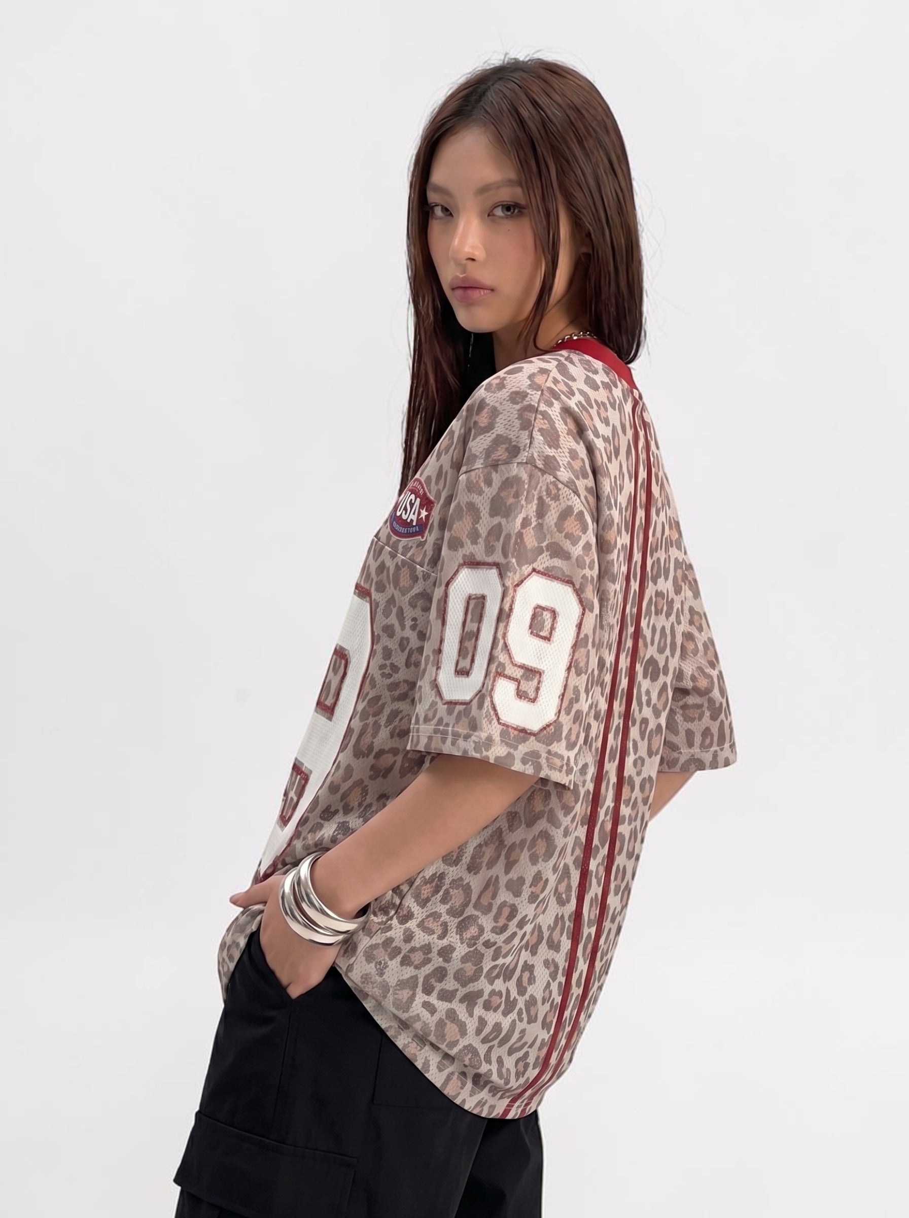 09 Leopard V-Neck Jersey