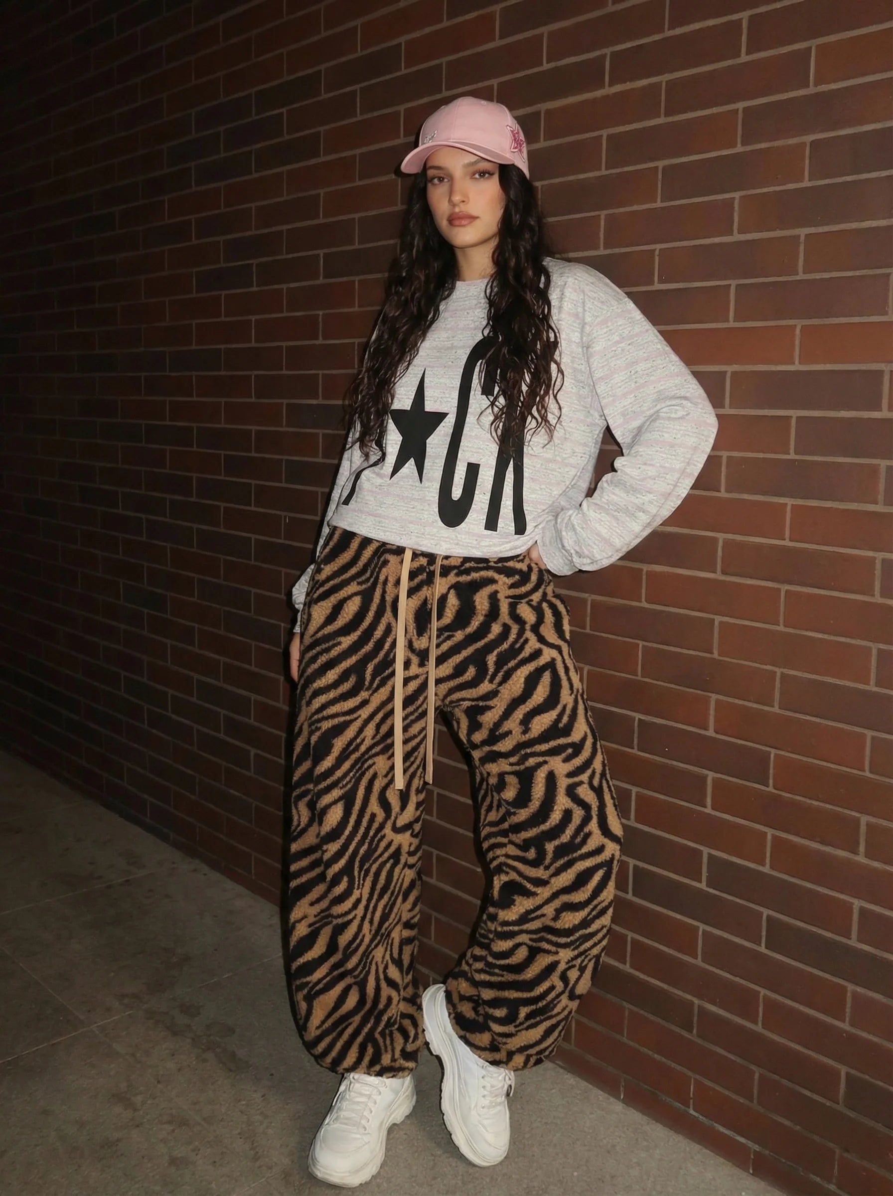 GKIKZ TIGER TRAIL PLUSH WIDE-LEG PANTS