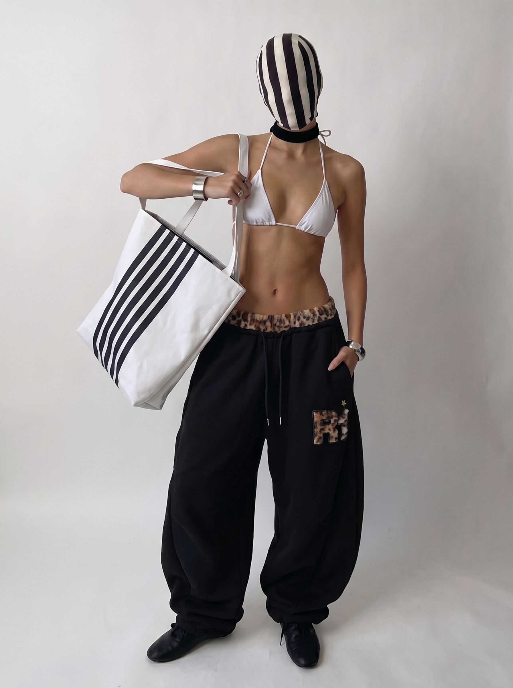 hf_20260509_101446_bf2bbf0d-2767-4235-9fcb-9f92fce5323b.png