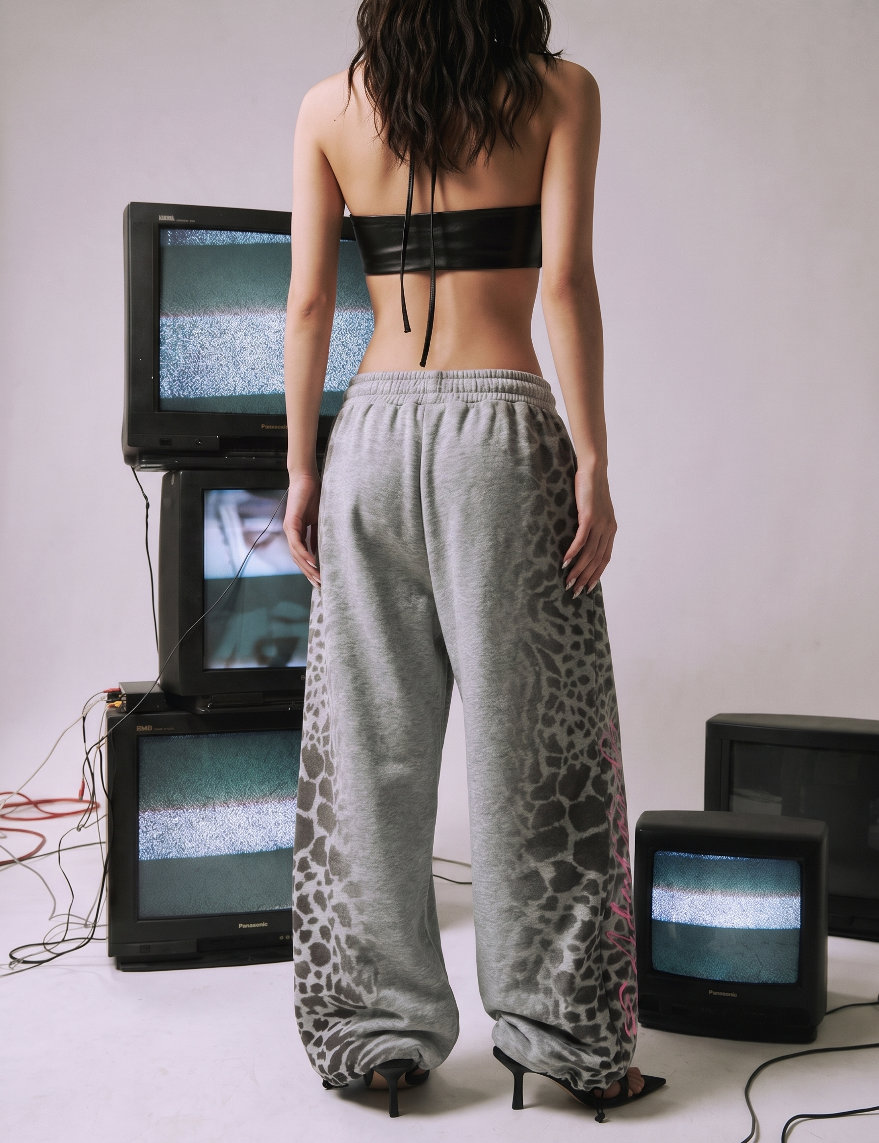 hf_20260712_204017_f99be6e5-05ea-4ce1-8ca3-ba1eb4f3a3e4.png
