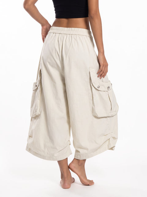 Ornate Round Filigree Wide-leg Capri