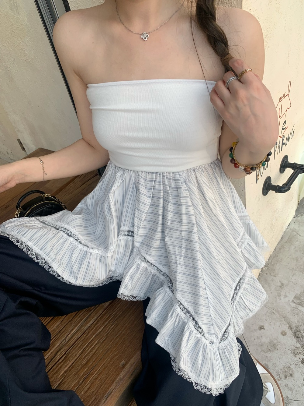 GKIKZ LACE TRIMMED HANDKERCHEIF PEPLUM TUBE TOP