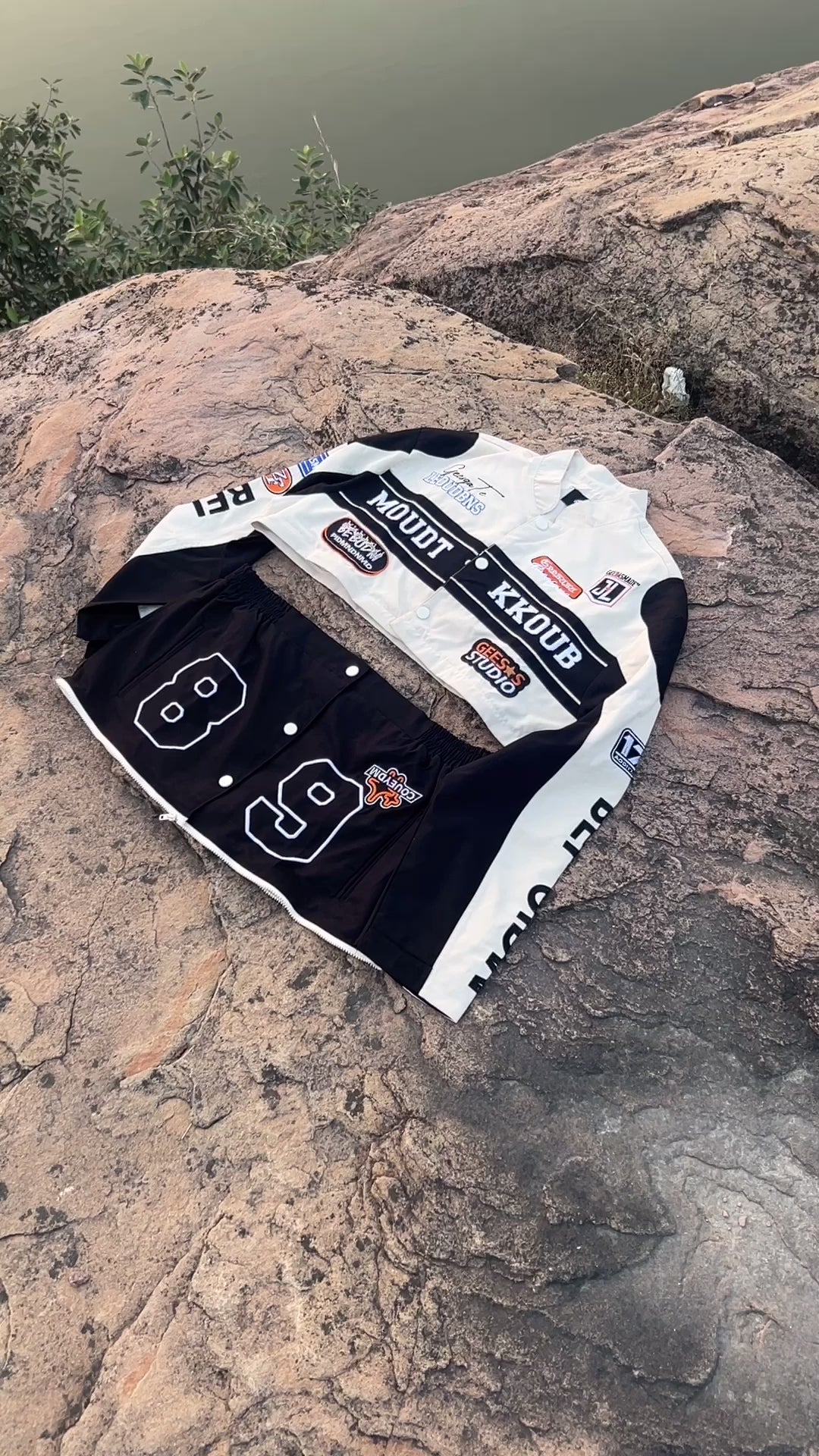 [25SS RESTOCKS] GKIKZ MOUDT KKOUB MOTOSPORTS JACKET (BLACK/BLUE)