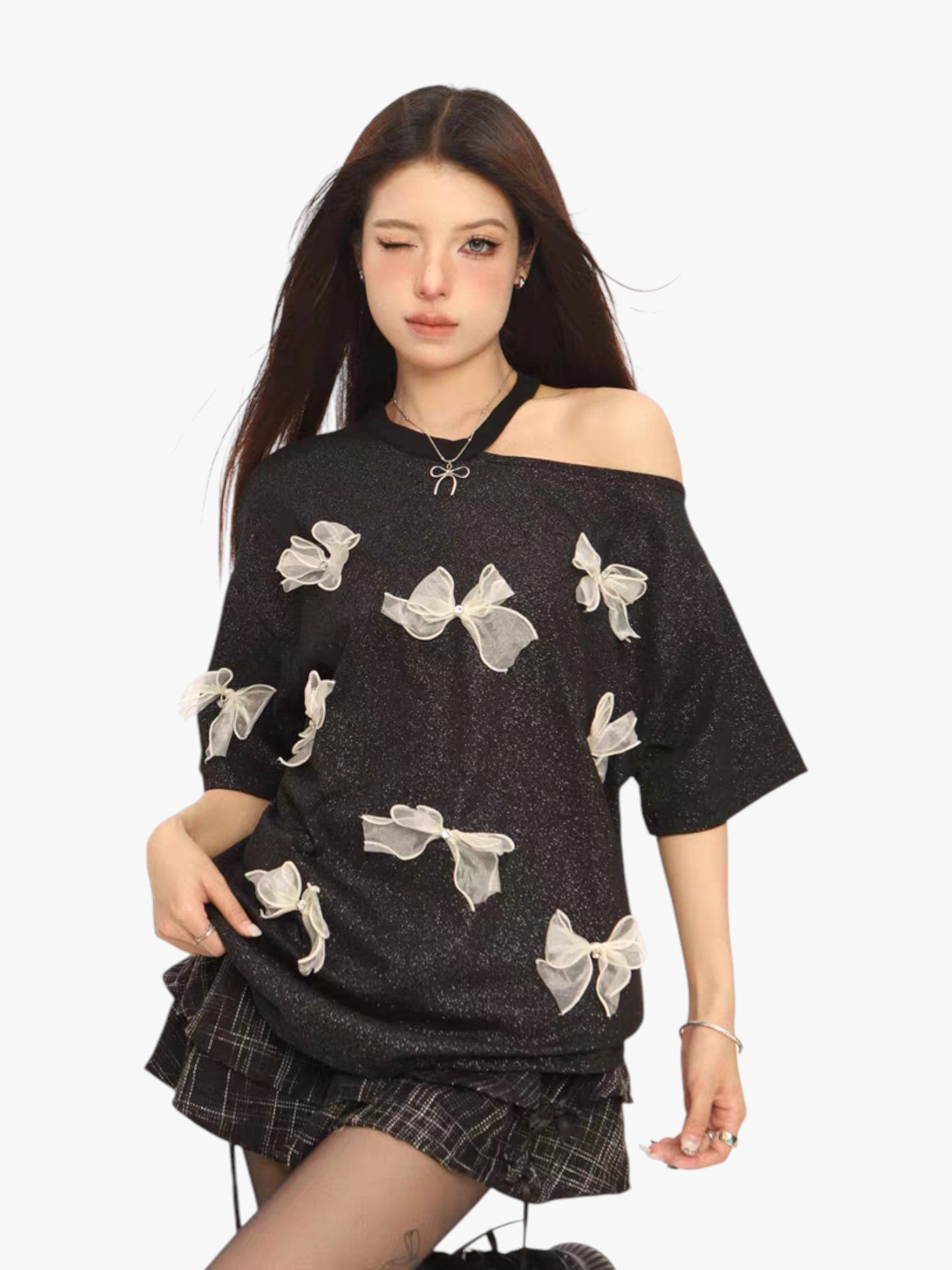 Three-Dimensional Bow Off-Shoulder Tees