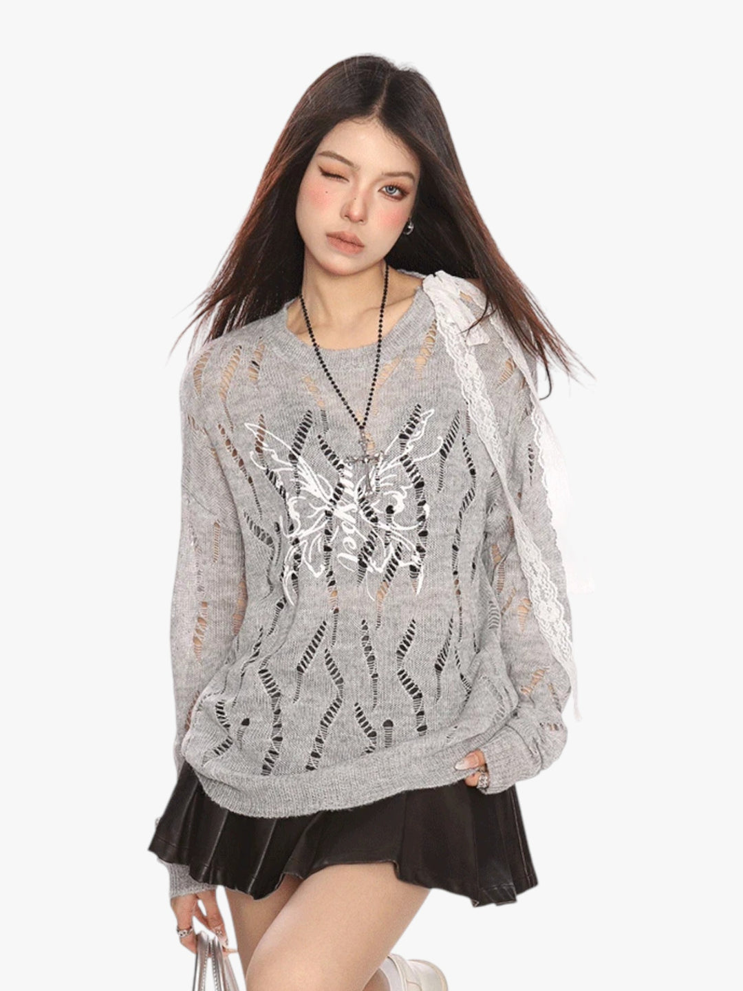 GKIKZ BUTTERFLY DISTRESSED KNIT PULLOVER SWEATER