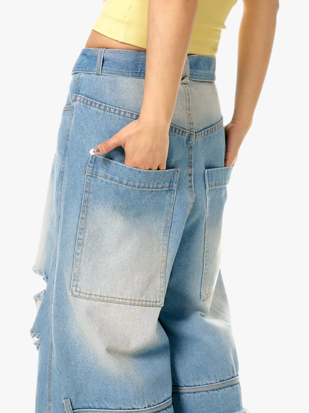 GKIKZ DISTRESSED DENIM BERMUDA JORTS