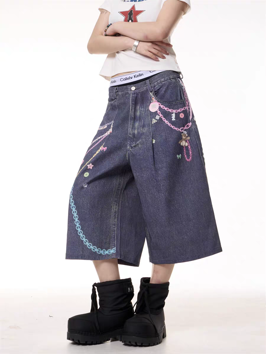GKIKZ CHAIN REACTION GRAPHIC DENIM JORTS