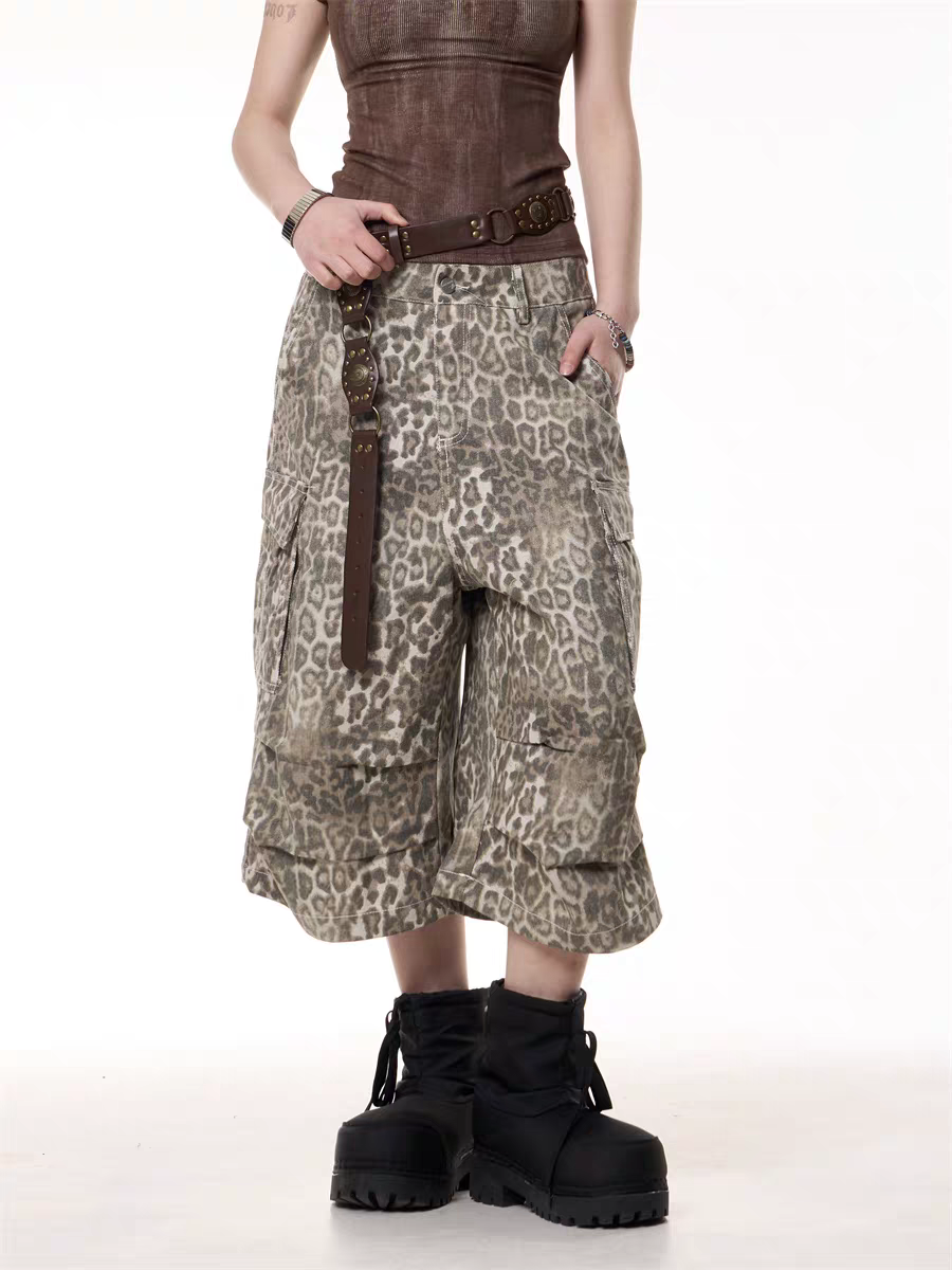 GKIKZ LEOPARD WILDCARD UTILITY JORTS