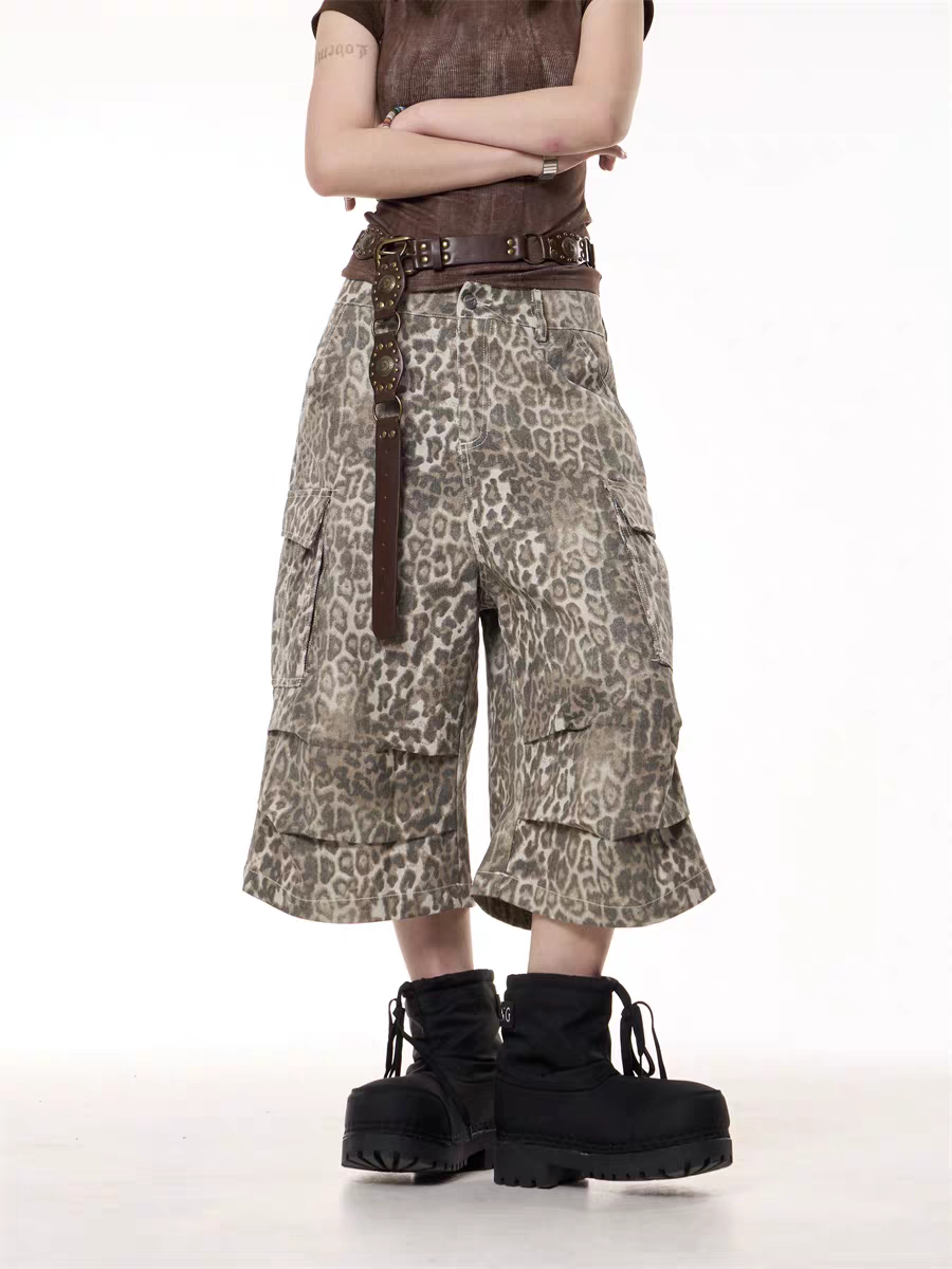 GKIKZ LEOPARD WILDCARD UTILITY JORTS