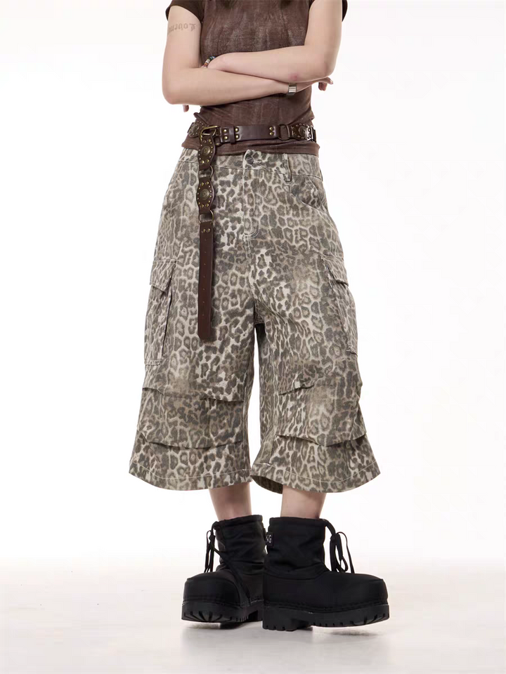 GKIKZ LEOPARD WILDCARD UTILITY JORTS
