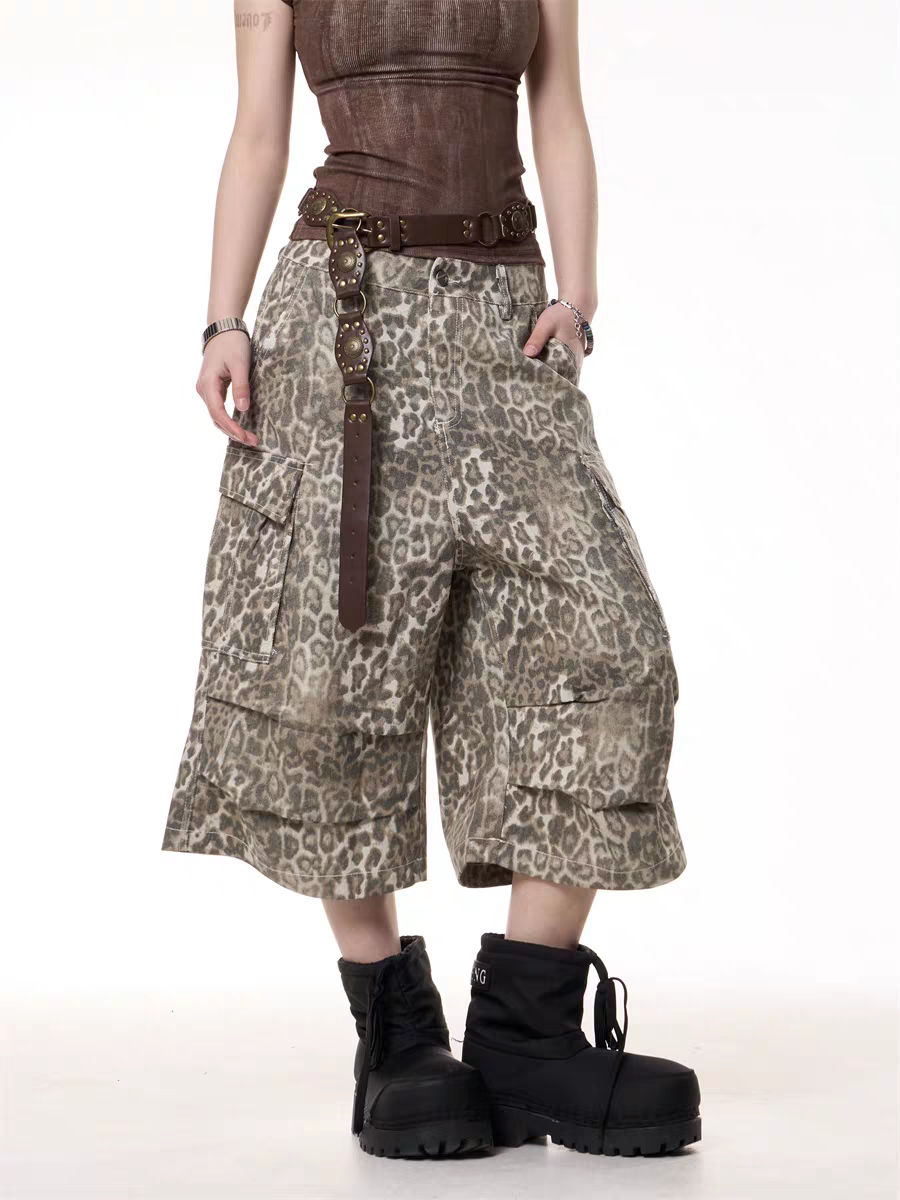 GKIKZ LEOPARD WILDCARD UTILITY JORTS