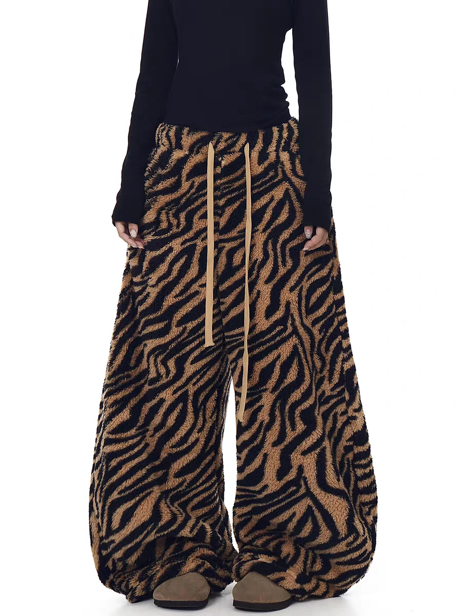 Tiger-trail plush wide-leg pants — women's streetwear