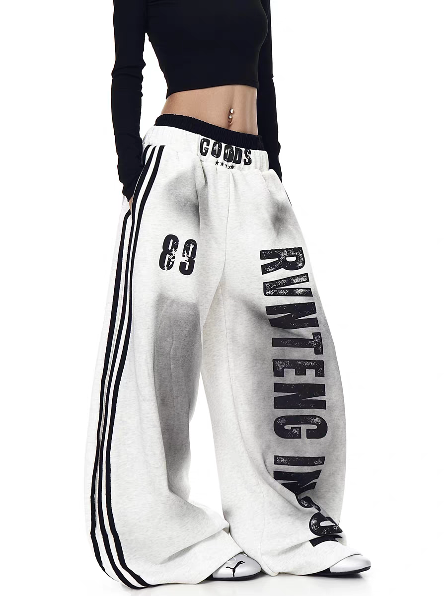 GKIKZ X RVNTENG™ GRAPHIC STRIPE WIDE-LEG TRACK PANTS