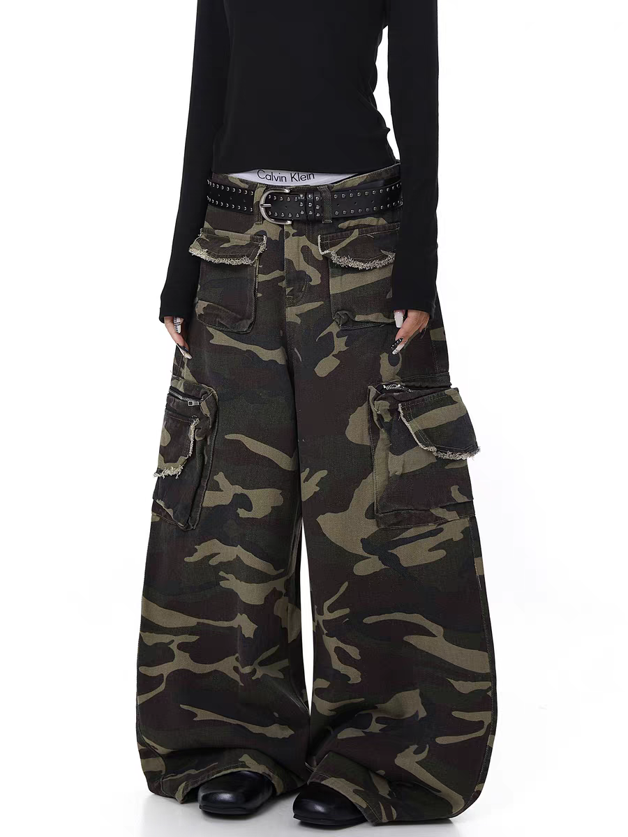 GKIKZ HEAVY-DUTY CAMO WIDE-LEG PANTS