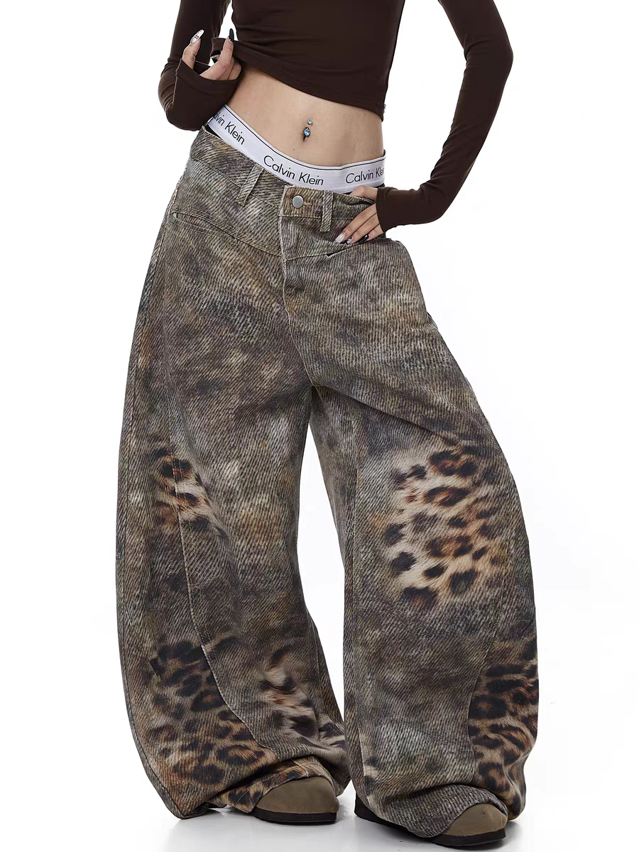 GKIKZ DISTRESSED LEOPARD WIDE-LEG DENIM