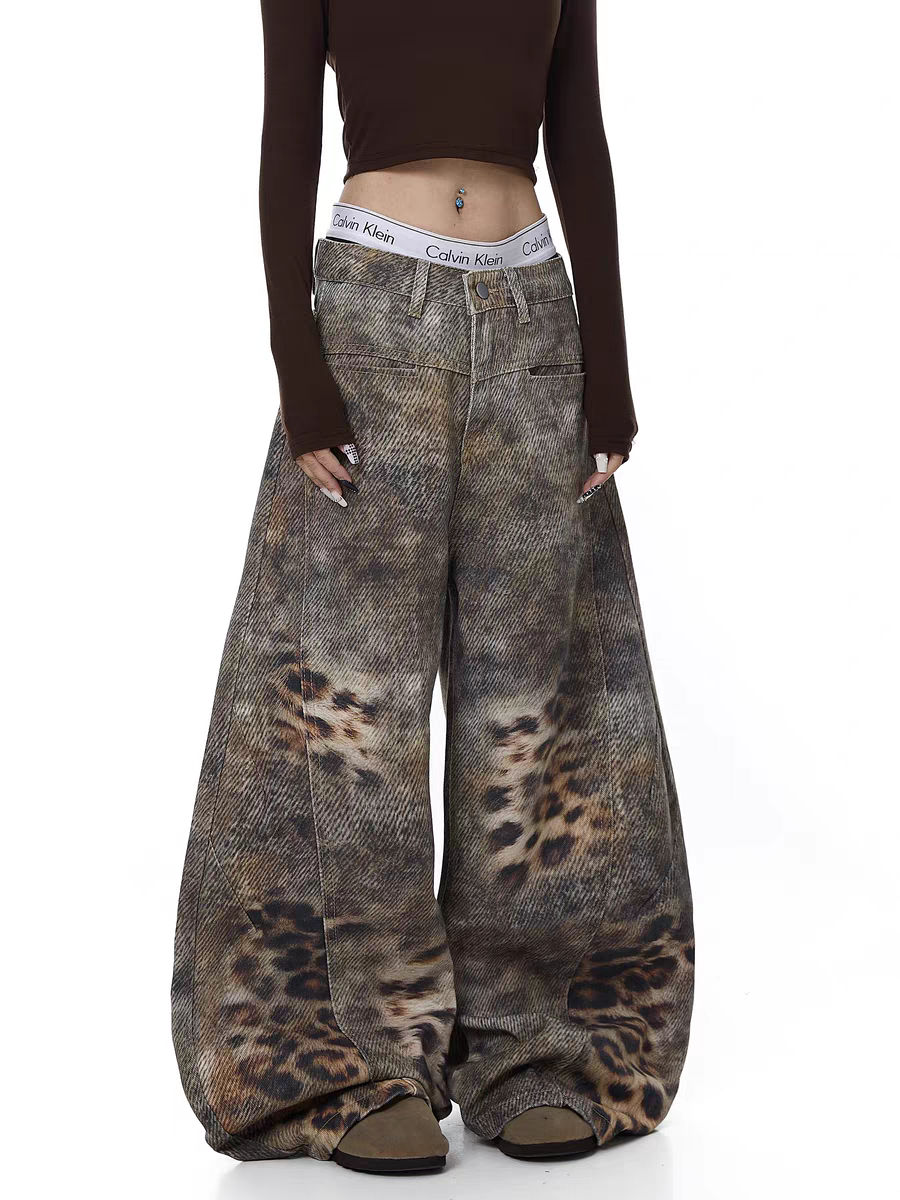 GKIKZ DISTRESSED LEOPARD WIDE-LEG DENIM