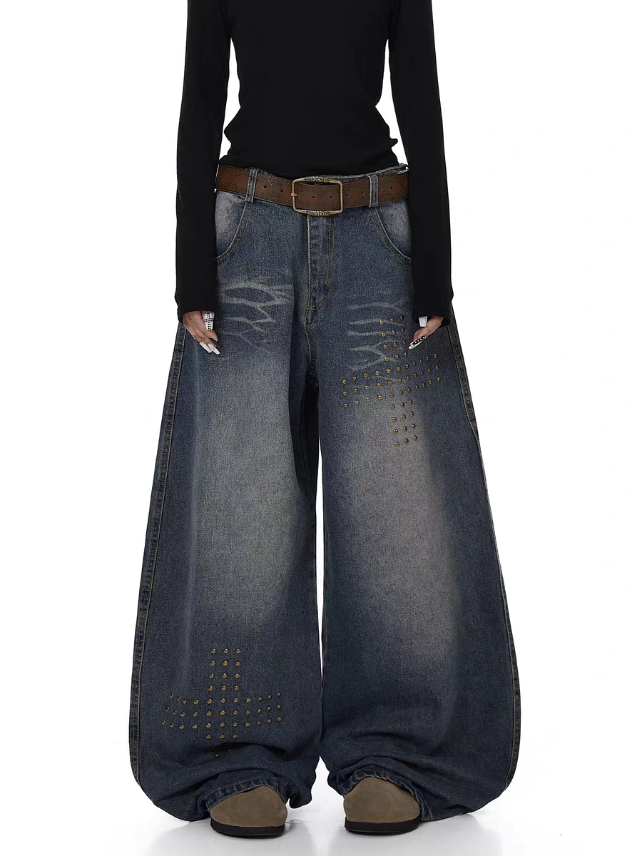 GKIKZ RIVET DECONSTRUCTED DISTRESSED DENIM JEANS