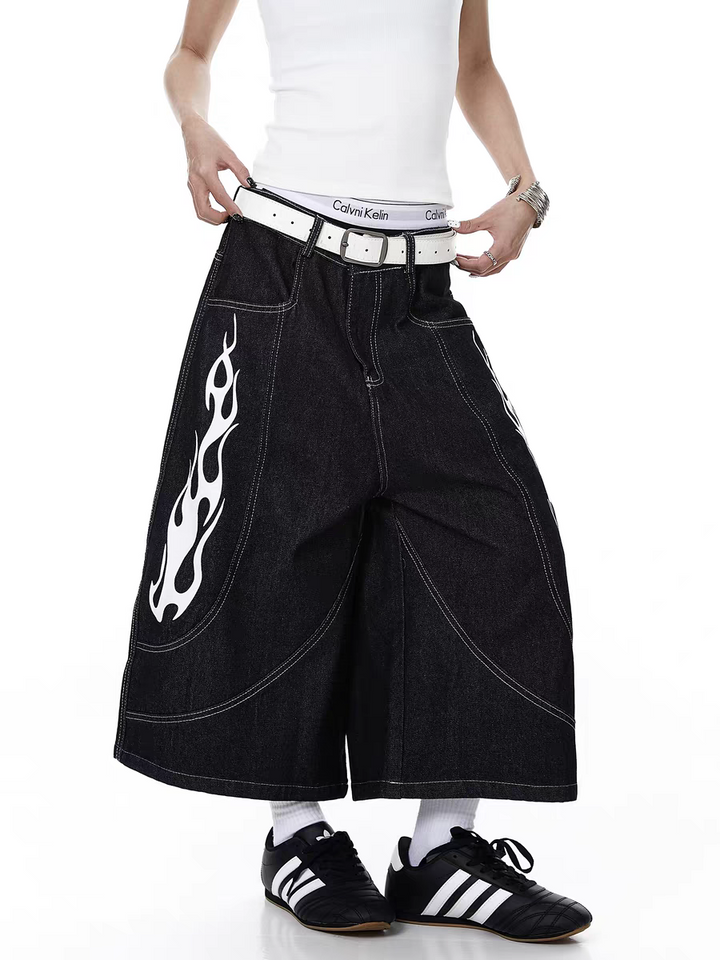 Verti. Flames Jorts