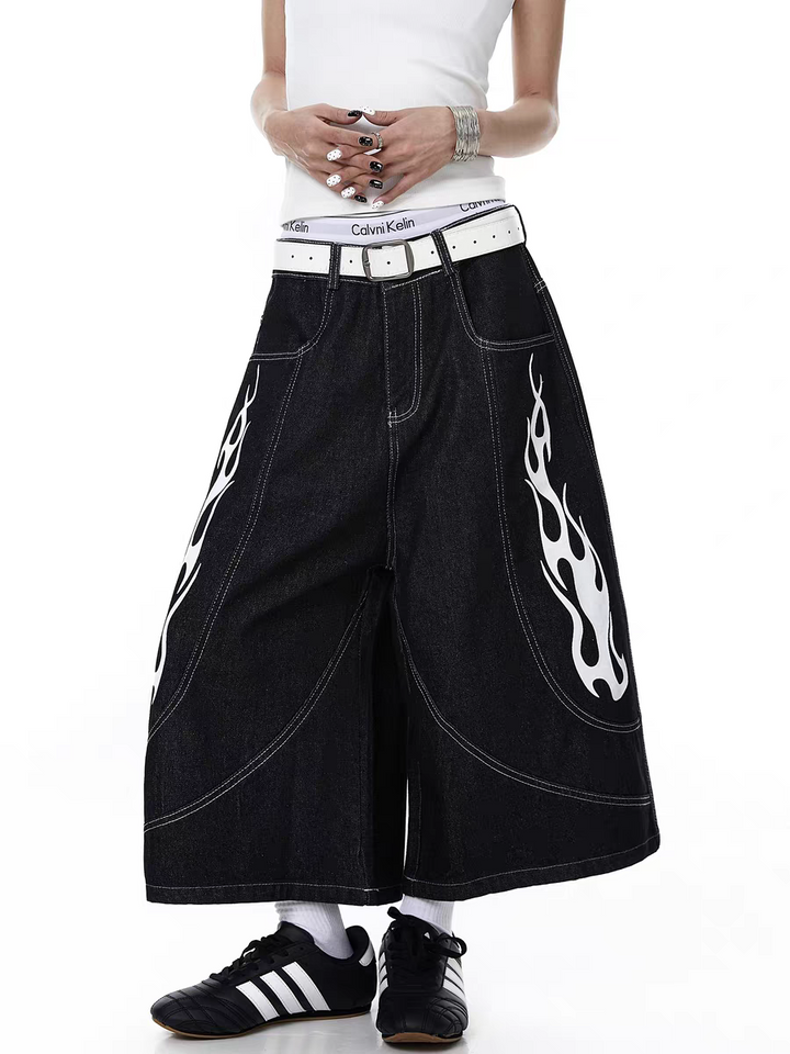 Verti. Flames Jorts