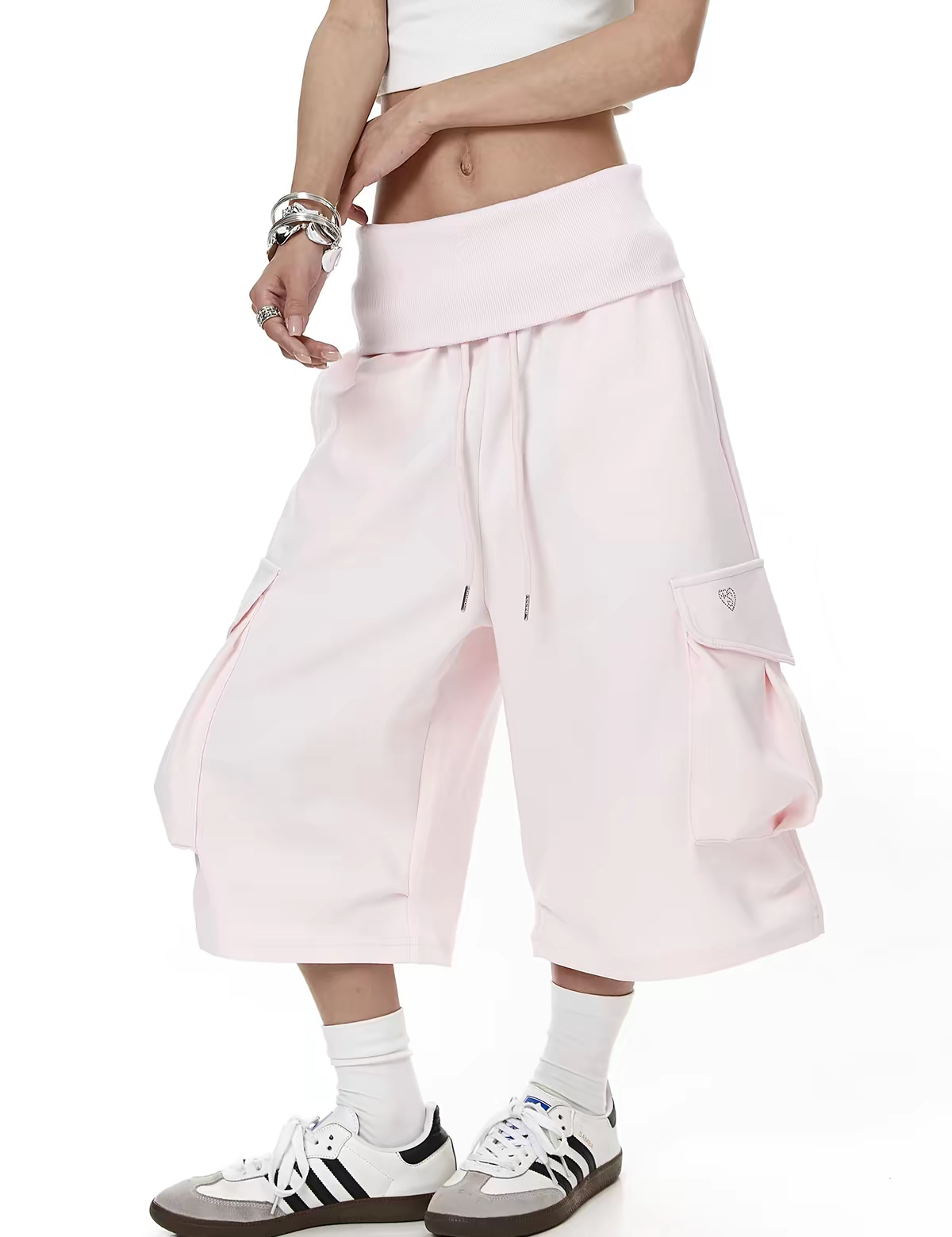 Bubble pink large-pocket cotton shorts — women's streetwear