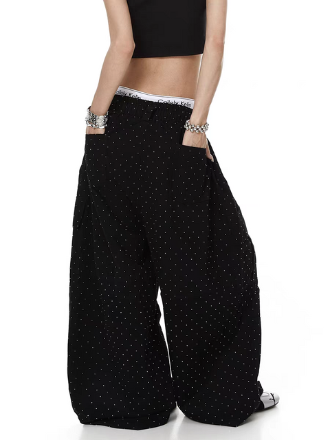 Rhinestone Star Pleated Sweatpant